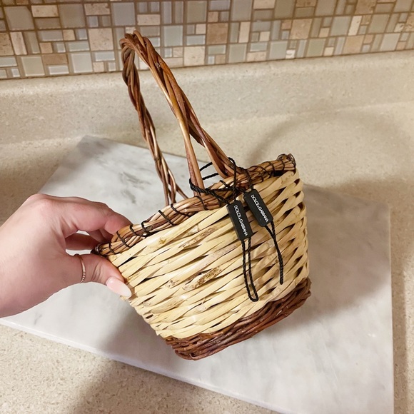 Authentic Dolce & Gabbana ULTRA RARE RUNWAY Rattan Agnese Basket Bag - Picture 8 of 15